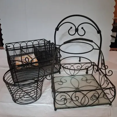 Metal Entertainment Pieces (4)