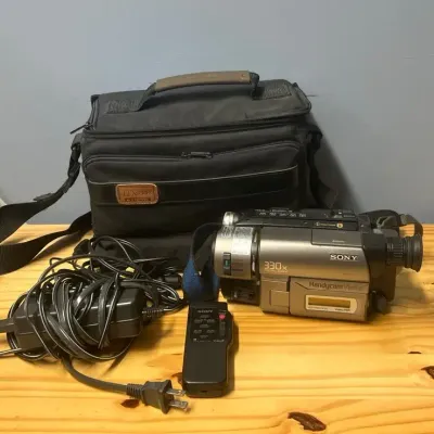 Sony Handycam Vision Camcorder w/Case