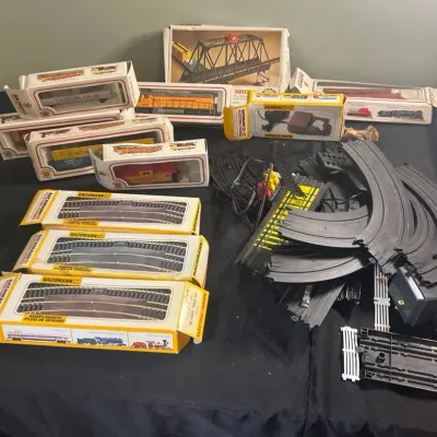 Bachmann Train Cars