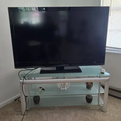 55" Insignia 1080p LCD HDTV With 3-Tier Frosted Glass Entertainment Center