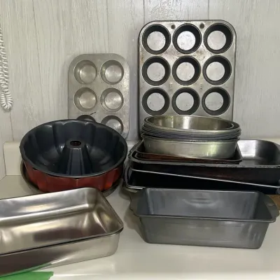 Assorted Metal Bakeware - Bundt, Loaf, Cake & Muffin Pans