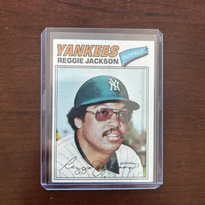 1977 Topps Baseball Card. Reggie Jackson - New York Yankees. Card #10