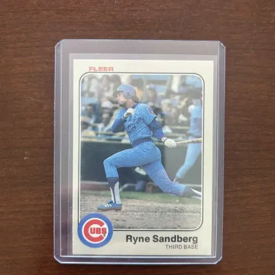 1983 Fleer Baseball Card. Ryne Sandberg Rookie - Chicago Cubs. Card #507