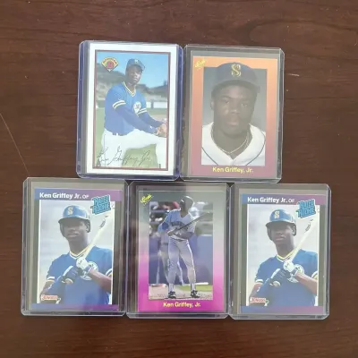 Ken Griffey Jr. Rookie Vintage. Card Lot
