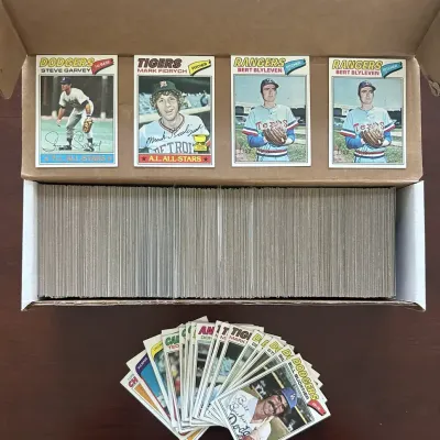 Over 500 1977 Topps Baseball Cards. Darrel Evans, Bert Blyleven, and More