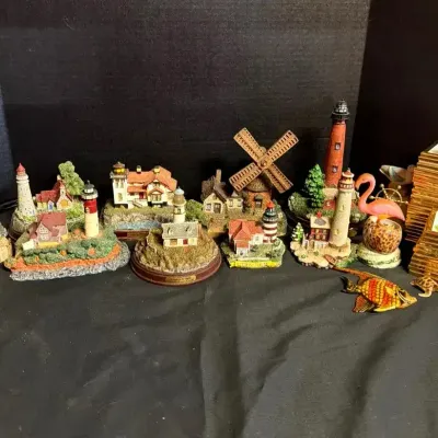 Coastal Lighthouse Decor Featuring Thomas Kinkade, Oneida & More