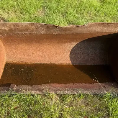 Heavy-Duty Front End Loader Bucket