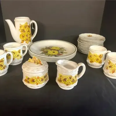 Dinnerware Featuring Mayflower by Grindley