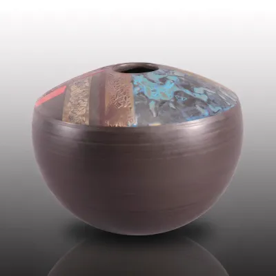 Sale Photo Thumbnail #134: Tony Laverick Art Pottery