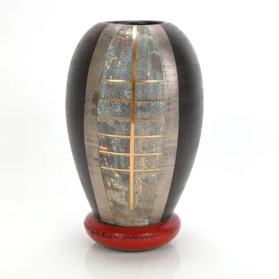 Sale Photo Thumbnail #70: Tony Laverick Art Pottery