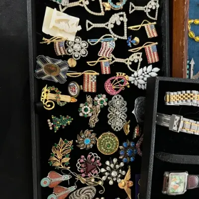 Sale Photo Thumbnail #31