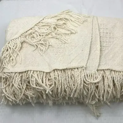 100% Cotton Fringed Twin-Size Bedspread