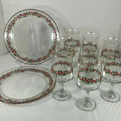 Classic Arcoroc Christmas Holly & Ribbon Glassware Collection