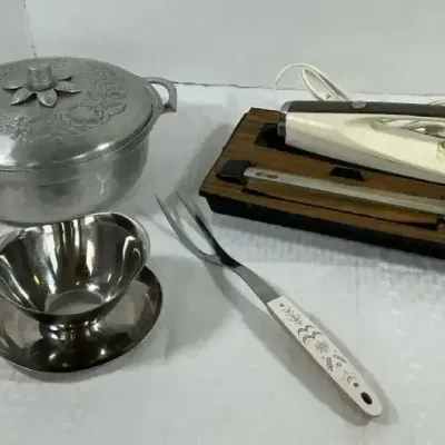 Vintage Mid-Century Kitchen Essentials
