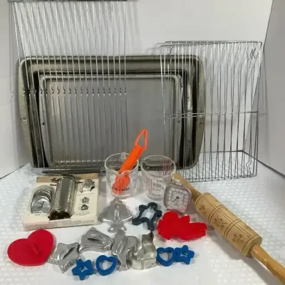 Vintage Baking & Cookie-Making Essentials 