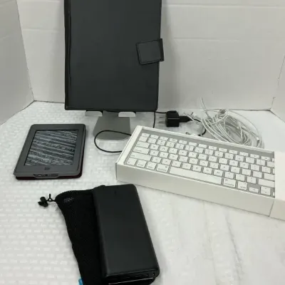 Apple Keyboard, Kindle & Charging Accessories