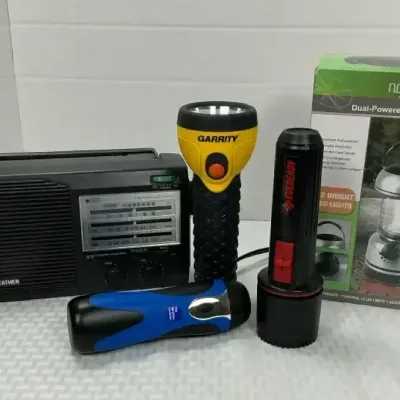 Sony 4 Band Radio, Lantern & Flashlights