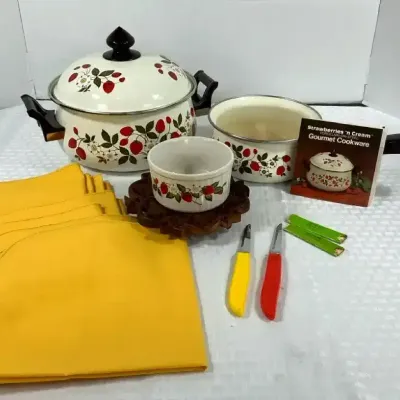 MCM Sheffield Strawberries ’N Cream Kitchen Collection