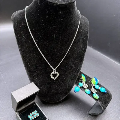Sterling Silver Turquoise Colored Stone Ring, Bright Color Clip On Earrings & Vintage Heart Necklace