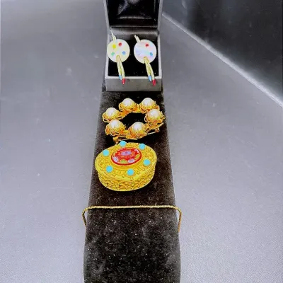 Unique Collection Of Jewelry Featuring Artist Palette Cufflinks And A Florenza Trinket Box 