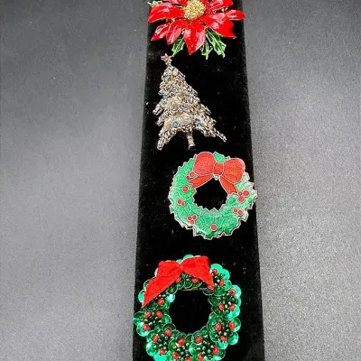 Christmas Brooch Set Featuring ART Christmas Tree Brooch & ART Poinsettia Brooch