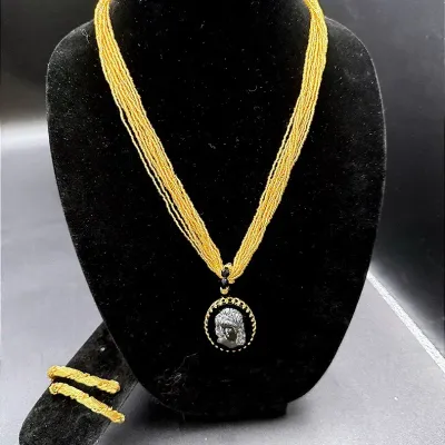 Multi-strand Gold Micro Seed Bead Necklace With Black Cameo Pendant & Trifari Bracelet