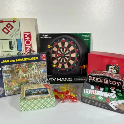 Games, Puzzles and Dartboard