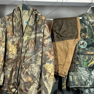 Camouflage Hunting Apparel with 10X Gore-Tex Jacket and Hunting Vest