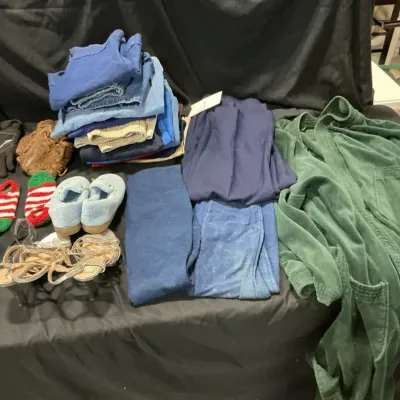 Women’s Pants And Extra