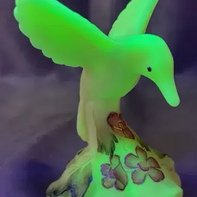 Vintage Fenton Uranium Glass Hummingbird Figurine