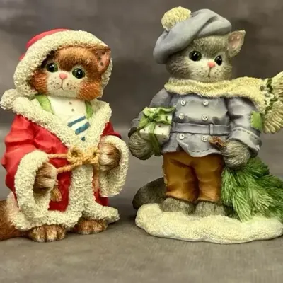 Vintage Enesco Calico Kittens Christmas Figurines