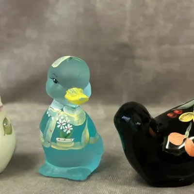 Fenton Glass Assorted Bird Figures 