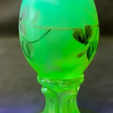 Fenton Uranium Glass Egg on Pedestal 