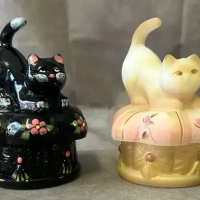 Fenton Glass Pair of Signed, Hand Painted Cat Trinket Boxes 