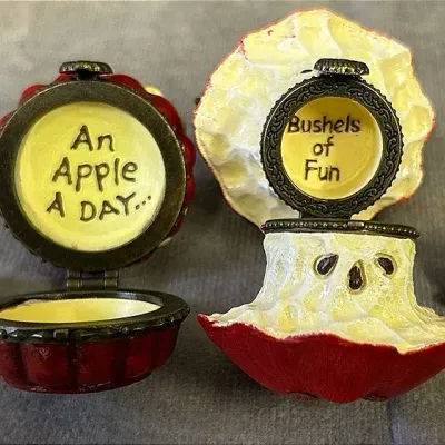Boyds by Enesco Collectible Trinket Boxes 