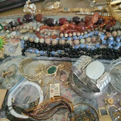 Sale Photo Thumbnail #344