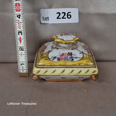 Sale Photo Thumbnail #579