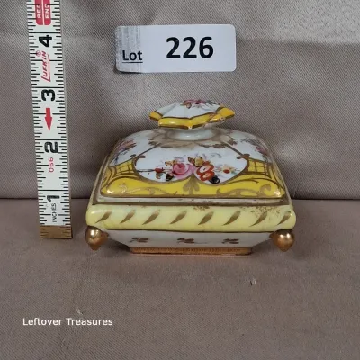 Sale Photo Thumbnail #578