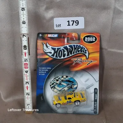 Sale Photo Thumbnail #441