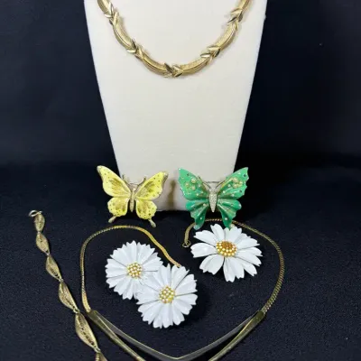 Vintage Trifari Jewelry
