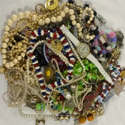Costume Jewelry. Large Lot Of Mixed Jewelry 