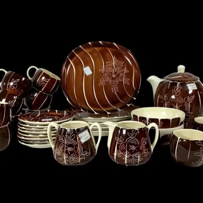 (28) Vintage Purinton Slip Ware Brown Intglio Dinnerware & Tea Set