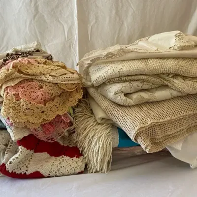 Assorted Vintage Linens