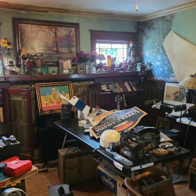 Estate sale photo