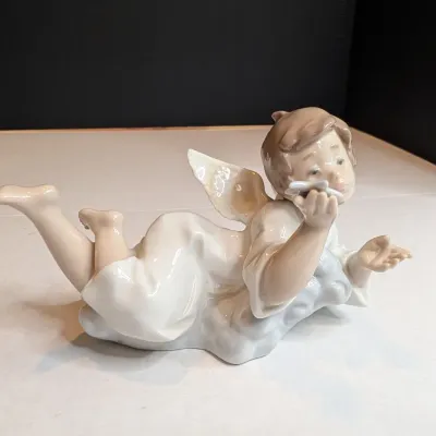 2005 Lladro Figurine #4961 "Making A Wish" #5725 Stands 3 1/4" Tall x 2 1/5" Wide No Box #43