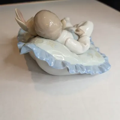 2001 Lladro Figurine "Taking A Snooze" Baby Sleeping On A Pillow #6791 No Box #70