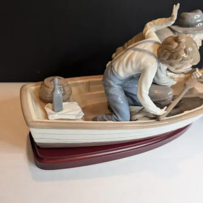 1984 Lladro Figurine #5217 "Fishing With Gramps" Stands 8 3/4" Tall x 15 1/4" Wide x 5 1/2" Deep No Box #45