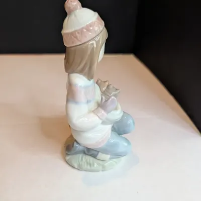 1992 Lladro Figurine "Friday's Child" #6020 Stands 5 1/2" Tall No Box #48