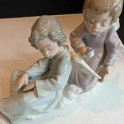 1990 Lladro Figurine "Angel Care" #5727 Stands 5" Tall x 6" Long No Box #46a