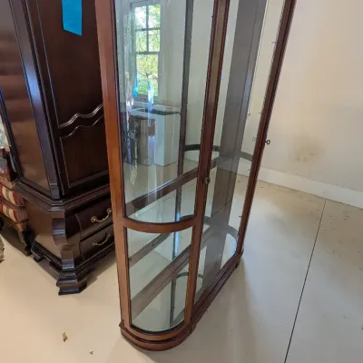 Pulaski Furniture Curved End Illuminated Curio Cabinet
